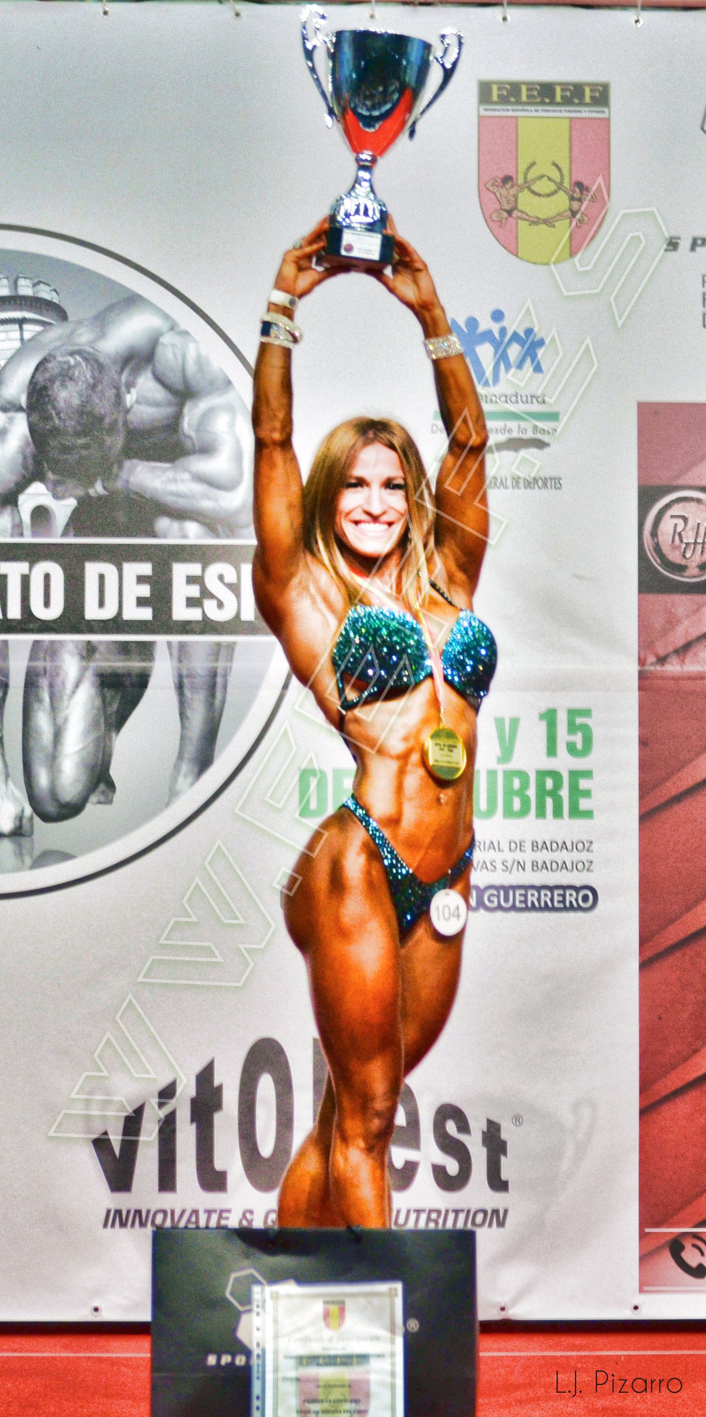 Elena-Campeona-bodyfitness